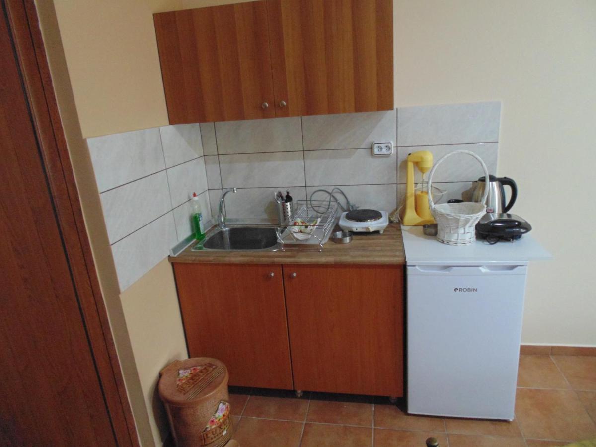 Elisian Studios Nea Karvali Esterno foto